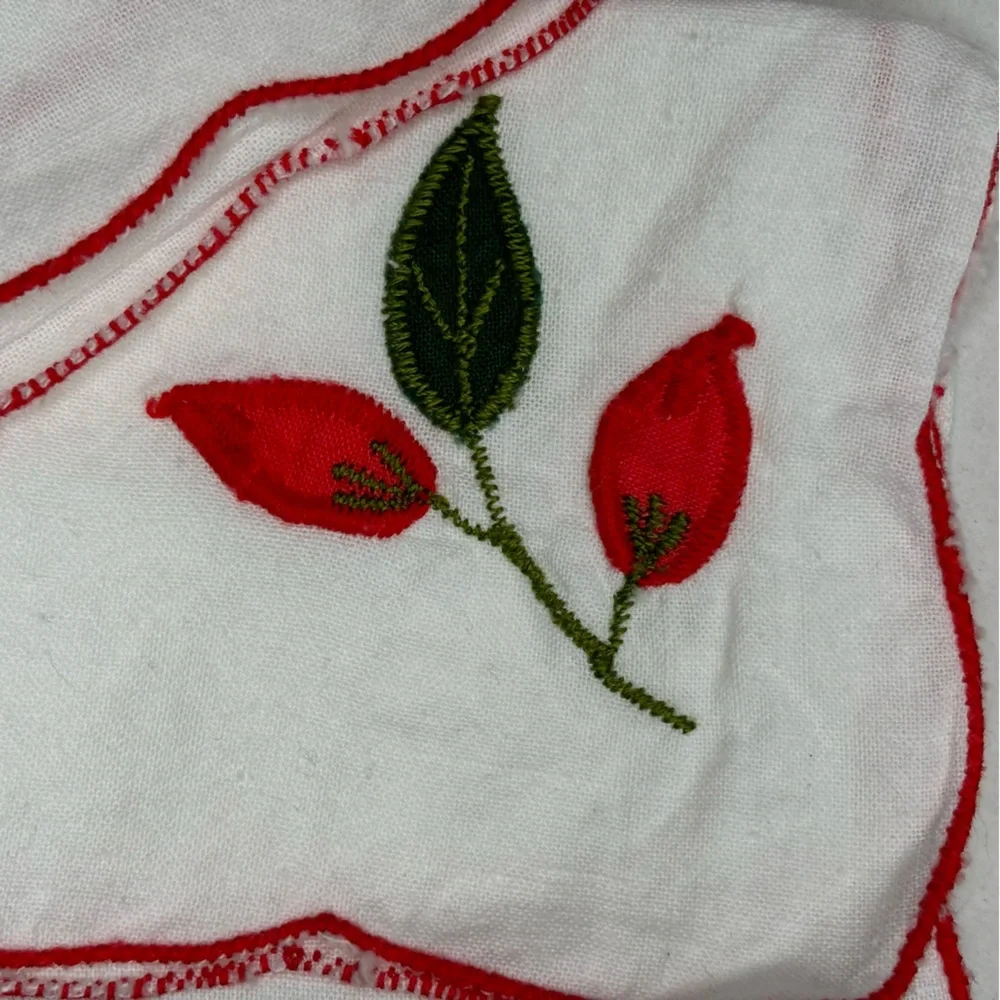 Vintage Napkins Embroidered Cloth White Red Rose Floral 4 Retro Holiday 50s Goth